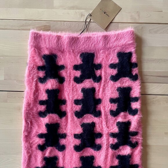 Teddy Fresh Women's Pink & Black Slim Fit Fuzzy Bear Knit Skirt size Medium NWT - Picture 1 of 7